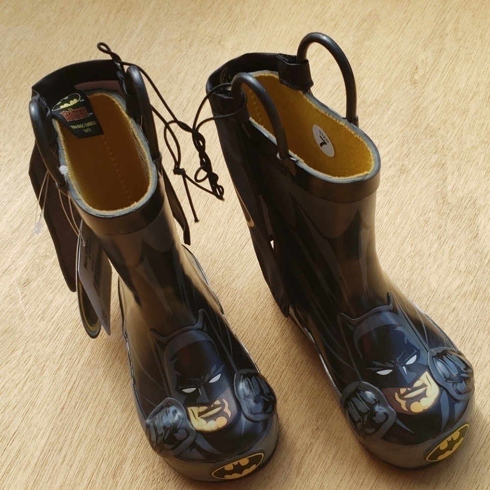 Western Chief Batman Kids Rain Boots Size 5 Black DC Comics NWT